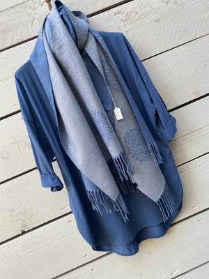 Blue mulb scarf