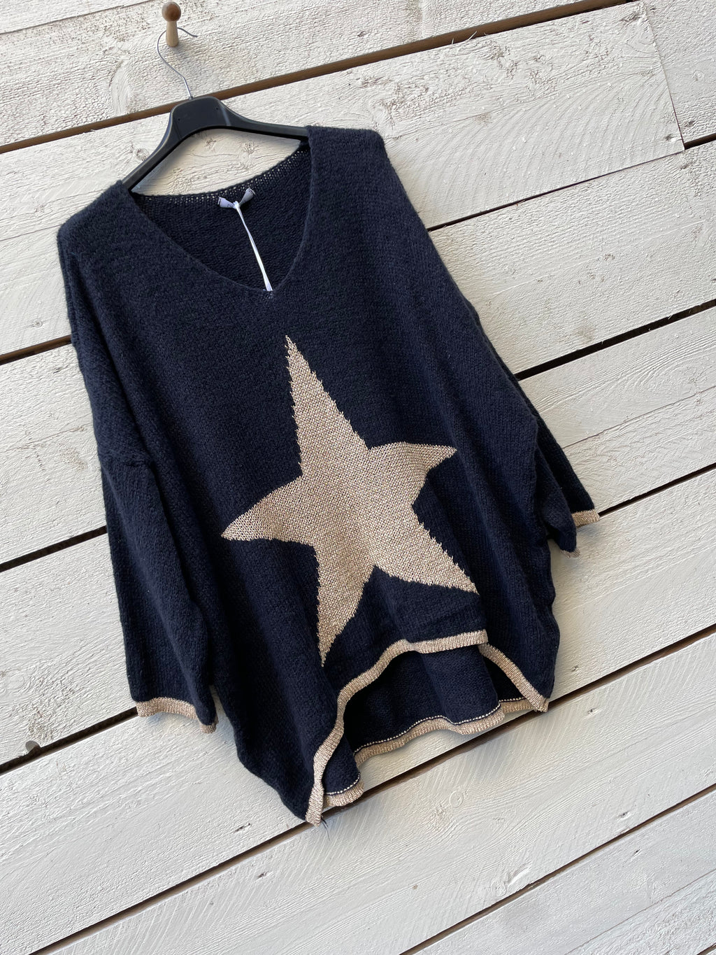 Navy/gold star knit